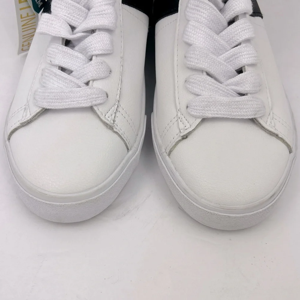 RACHEL ZOE, LEATHER HIGH TOP TENNIS/ WALKING SHOES, LEATHER, MEMORY FOAM SIZE 9